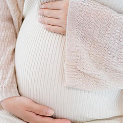 他们发现，🚆📈问题的关键不☣哪里有代孕的人吗是材料本身，💺⚡而是电场分布的均🍤